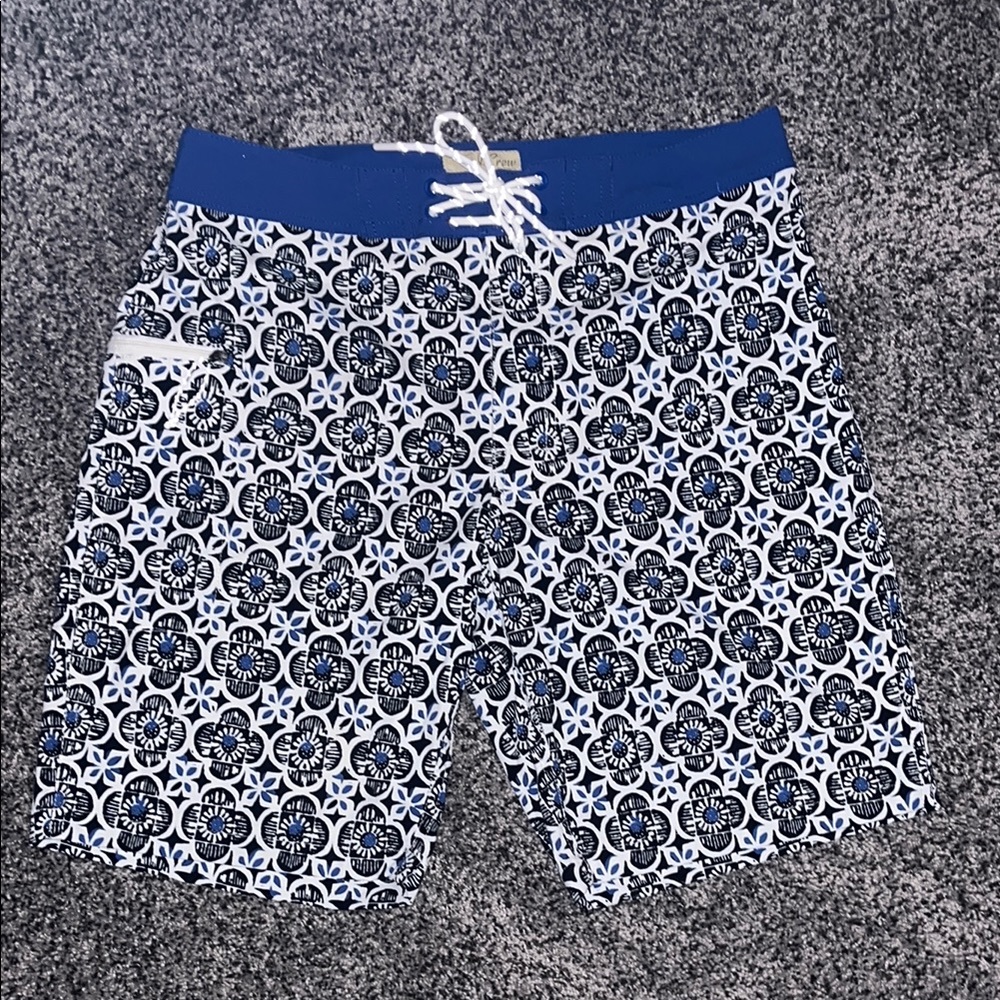 EUC Men’s J Crew Board Shorts